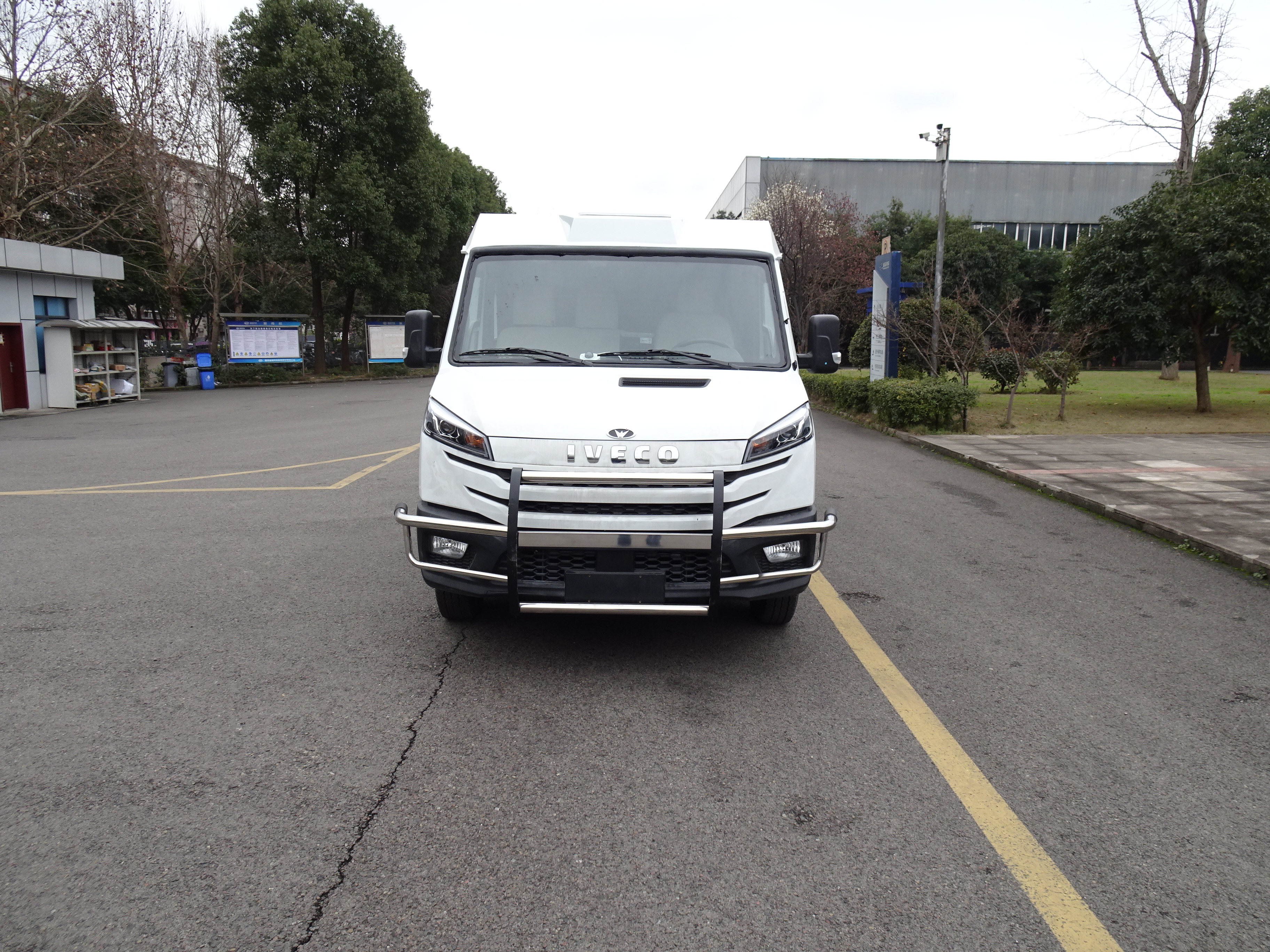 IVECO（DeYi Square Box）