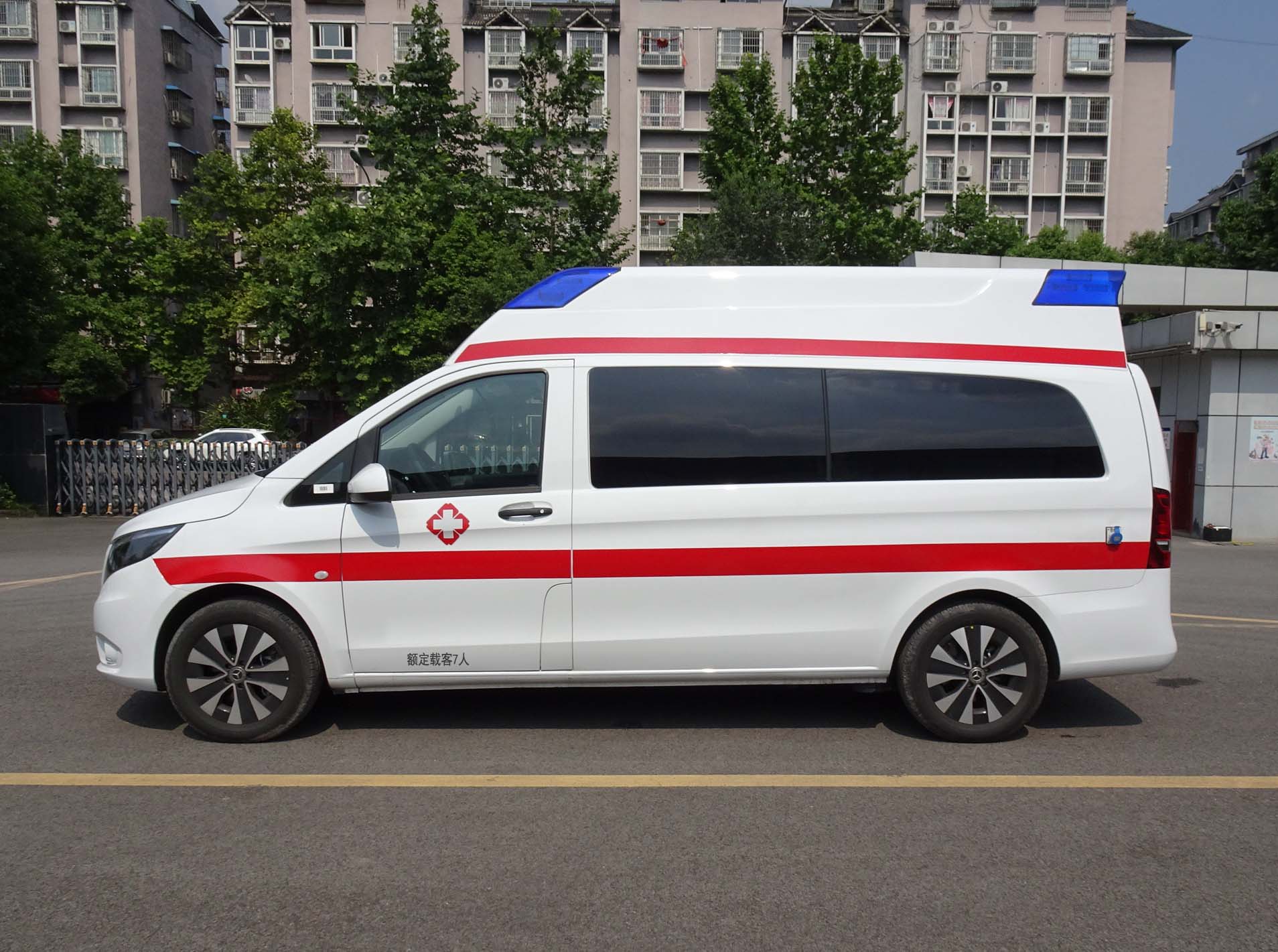 Mercedes-Benz（VITO）